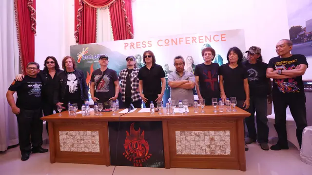Band Europe dan God Bless