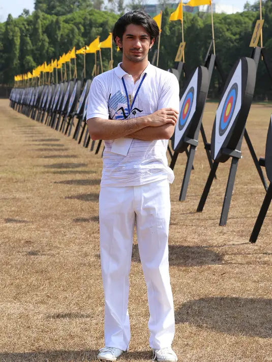 Kemampuan akting Reza Rahadian sudah tidak diragukan lagi. Sebelumnya, aktor kelahiran Bogor ini sukses meemerankan tokoh BJ Habibie dan Tjokroaminoto. (Galih W. Satria/Bintang.com)