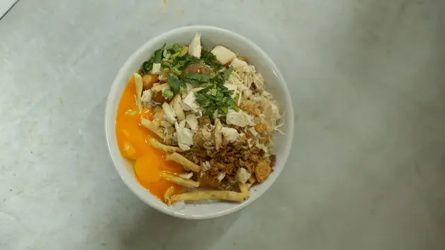 [Fimela] Wisata kuliner Legendaris Bubur ayam barito
