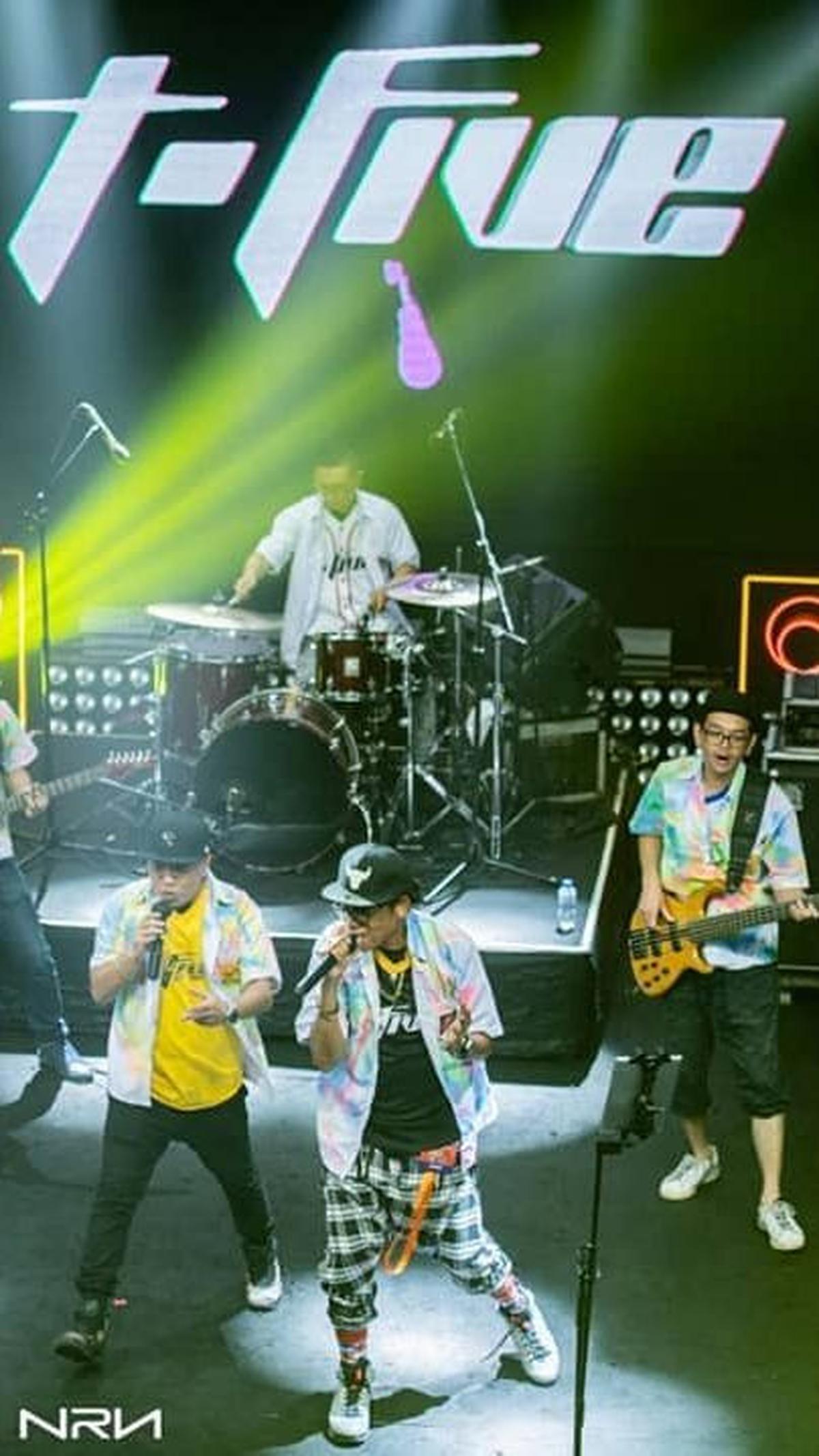 Seorang Musisi Band T-Five
