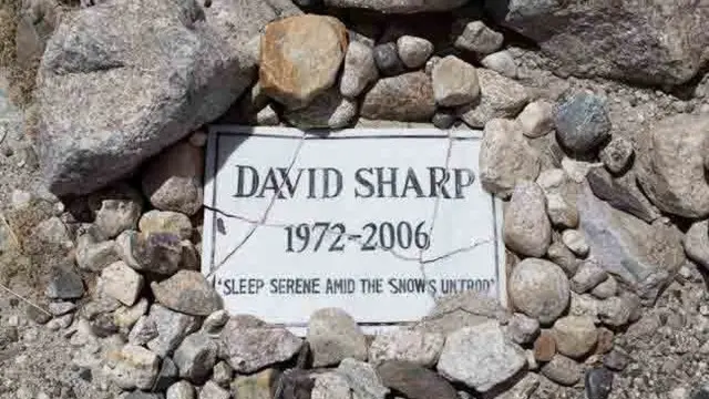 Jasad Tubuh Pendaki Gunung Everest Justru Digunakan Sebagai Penanda Jejak