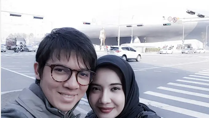 [Bintang] Zaskia Sungkar dan Irwansyah