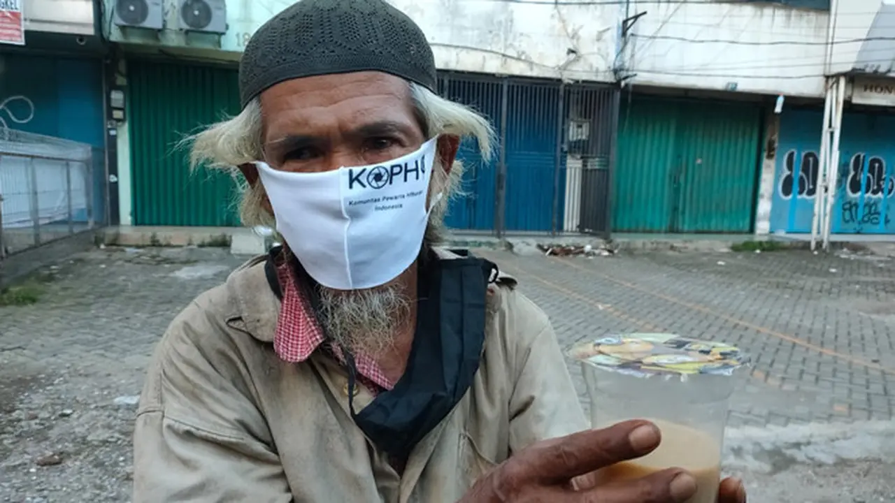 Komunitas jurnalis hiburan (Kophi)