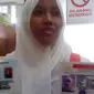 Saat daftar sekolah, Y sempat disuruh melengkapi namanya. 