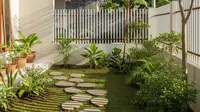 9 Model Kebun Rumah dengan Pijakan Batu ala Halaman Tempo Dulu, Ciptakan Pesona Klasik