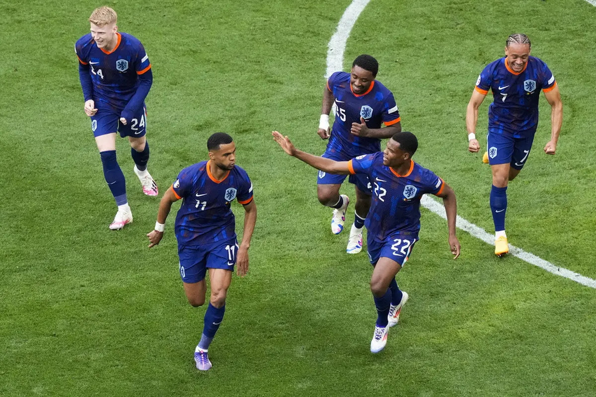 Rumania Vs Belanda