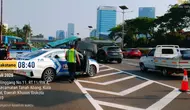 Maung Tabrak Tiang Rambu di Tol Dalam Kota, Dua Korban Luka