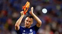 Kapten Chelsea John Terry dinilai cocok karena kepemimpinannya. John Terry saat tampil bersama timnya di Stadion Nasional Rajamangala, Bangkok, Thailand, (30/5/2015) (EPA/Rungroj Yongrit)