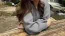 Meski jarang melakukan sesi pemotretan, pemilik nama lengkap Malaikha Dayanara Kridaman ini tetap tampil menawan meski hanya liburan main air di sebuah air terjun atau curug. (Liputan6.com/IG/@malaikha)