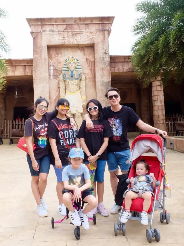 [Fimela] Ussy sulistiawaty dan Andhika Pratama