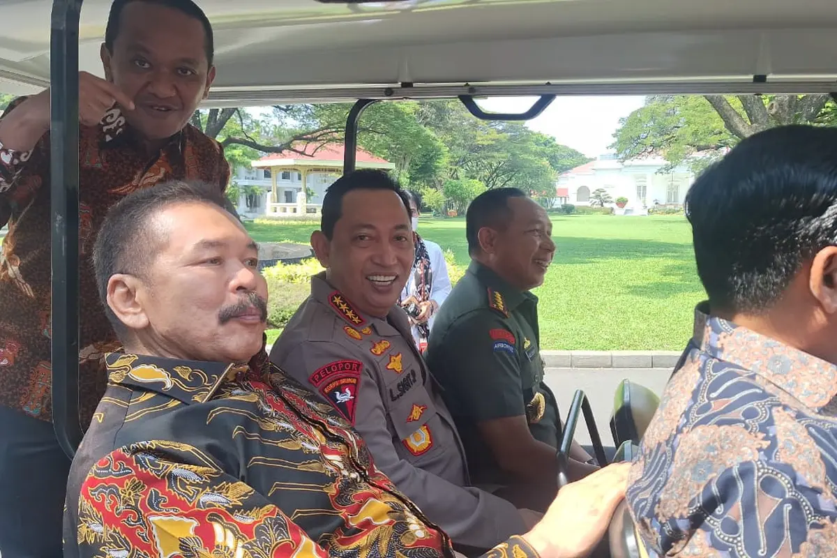 Jaksa Agung ST Burhanuddin, Kapolri Jenderal Listyo Sigit Prabowo, dan Panglima TNI  Jenderal Agus Subiyanto di Istana Negara Jakarta, Senin (27/5/2024).