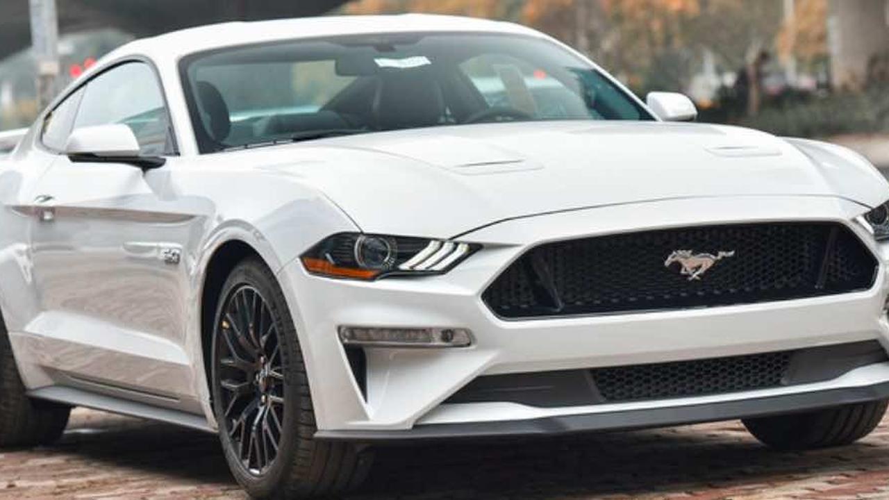 Ford Mustang GT 2019 (Zing.vn)