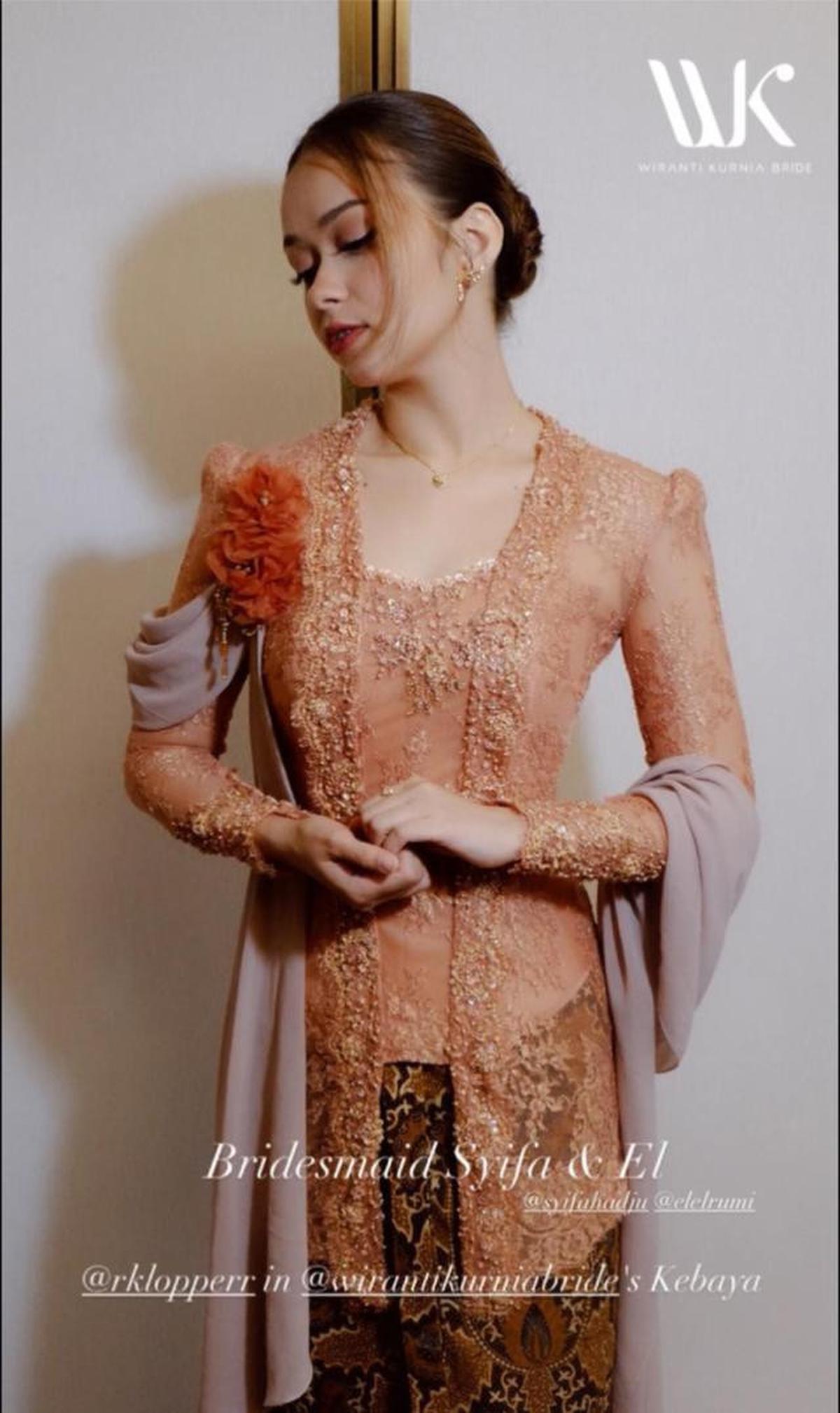 7 Detail Kebaya Bridesmaid Pernikahan Syifa Hadju dan El Rumi, Pancarkan Keanggunan