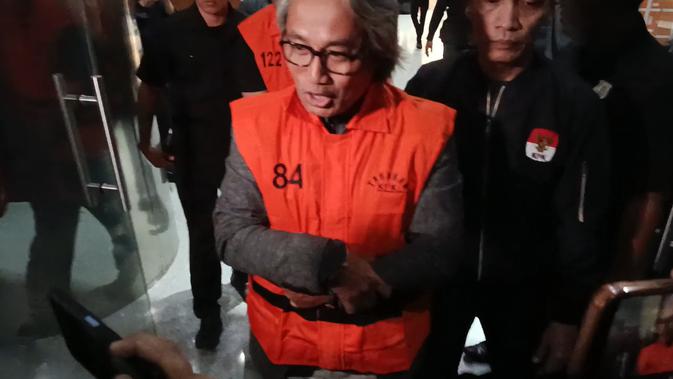 Mulyono Kepala Pajak Banjarmasin Pakai Rompi Tahanan: Saya Bersalah