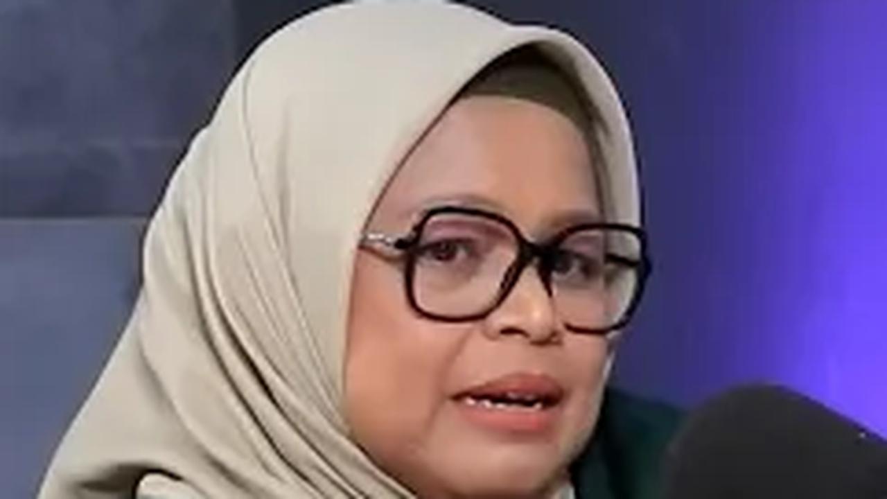 Bahkan, Fery mampu menyelesaikan pendidikan S2 nya di Northern Illinois University (NIU), Amerika Serikat. <br>