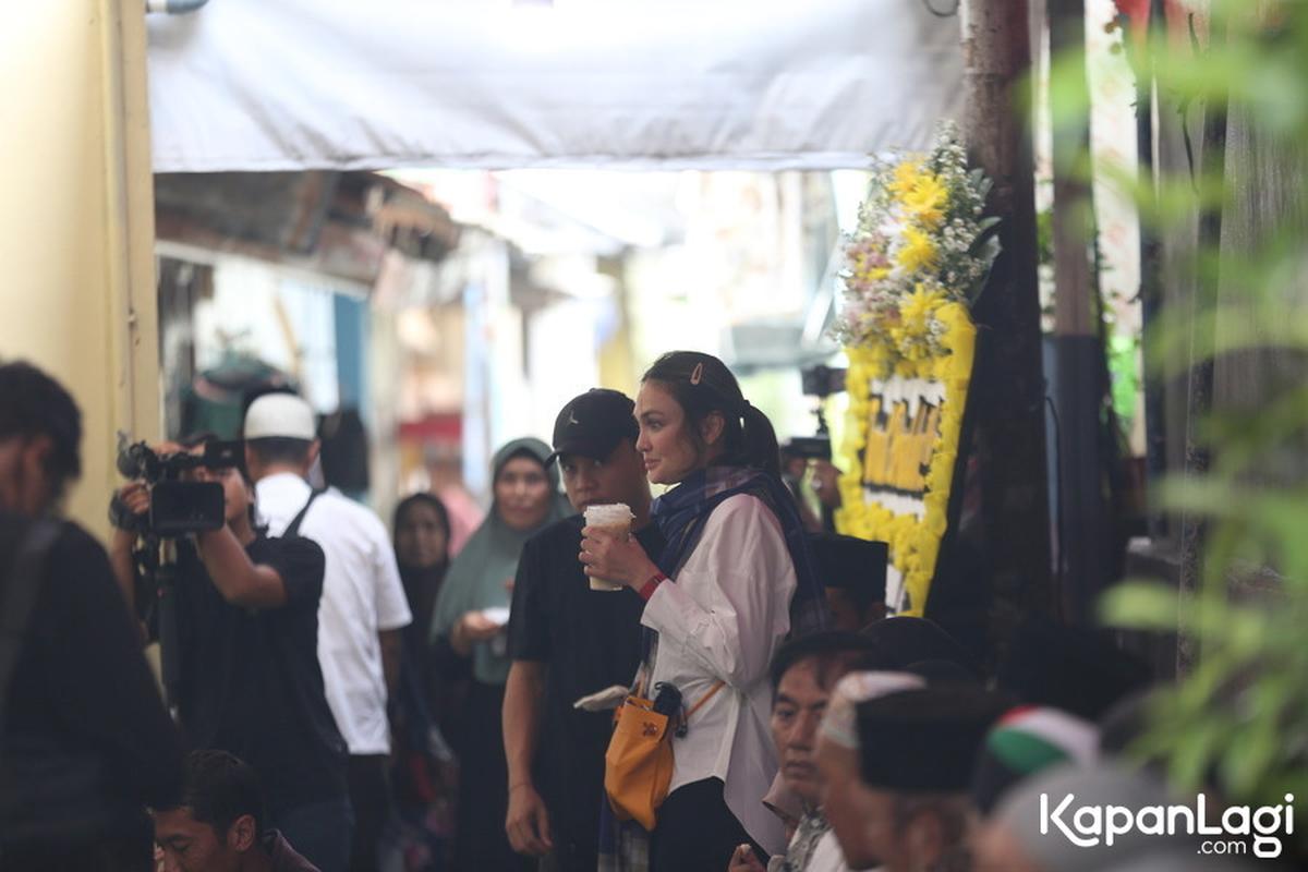 Potret Luna Maya