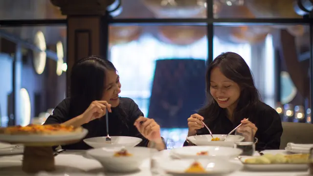 wanita mei hati tulus kawan sejati