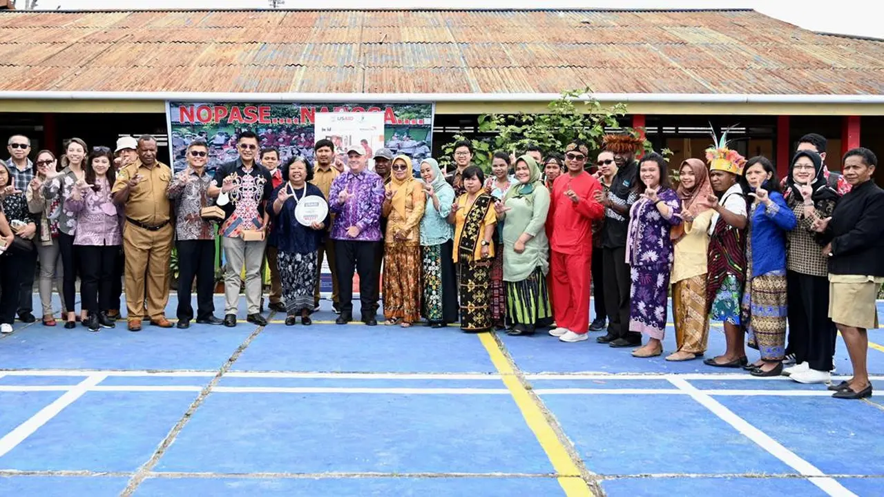Program Papua Collaborative Governance Indonesia (USAID Kolaborasi) adalah program lima tahun senilai 10 juta dolar AS untuk mendukung Rencana Induk Percepatan Pembangunan Papua.