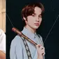 Kevin Faulky 'Dari Jendela SMP' disebut mirip Huening Kai TXT. (Sumber: Instagram/kevinfaulk/txt_bighit)