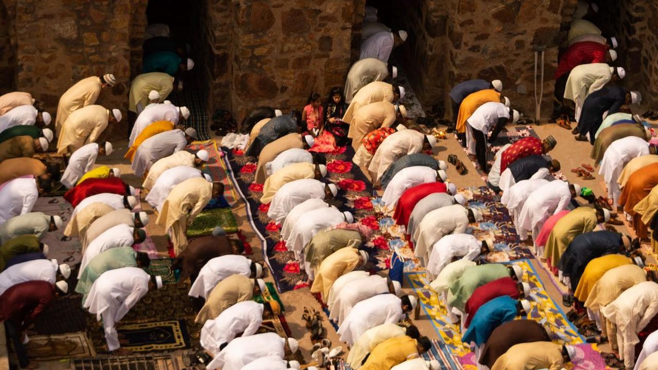 Niat Sholat Jumat Imam