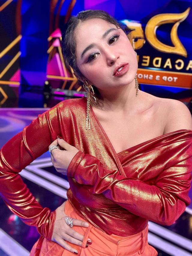 [Fimela] Dewi Perssik