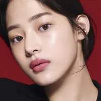 Lihat tampilan Minji NewJeans bintangi kampanye N°1 DE CHANEL. [Dok/CHANEL].