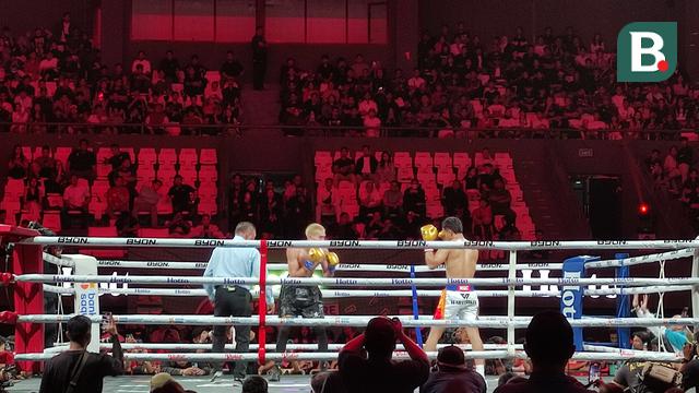 Fadly Faisal menyabet sabuk ICB (Influence Championship Boxing) International, gelar pertama di Asia, setelah mengalahkan YouTuber Malaysia, Aisar Khaled