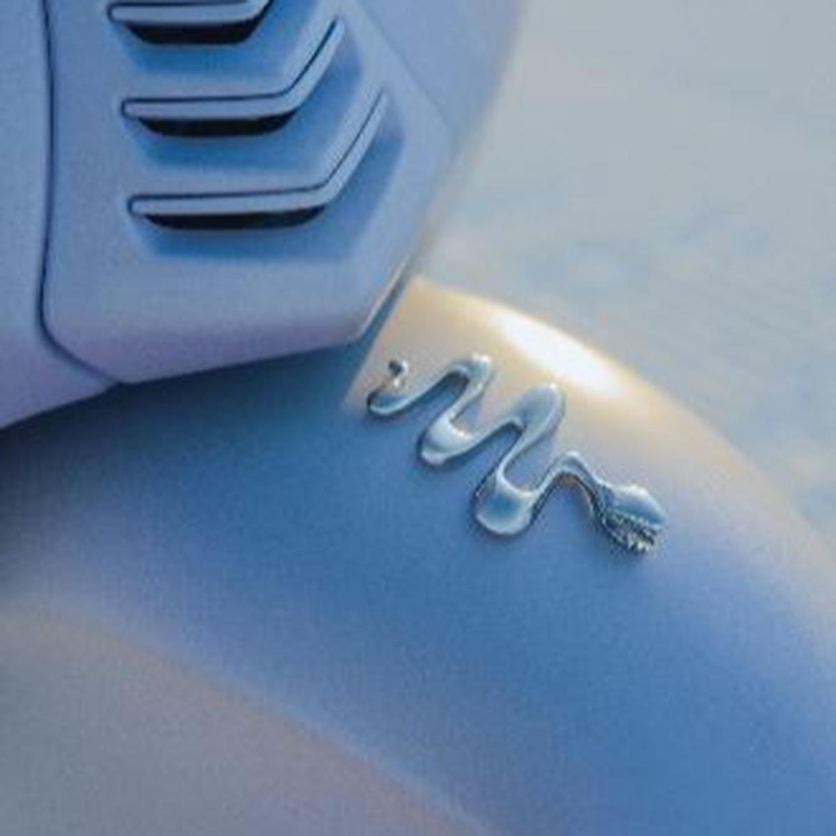 Vespa 946 Snake