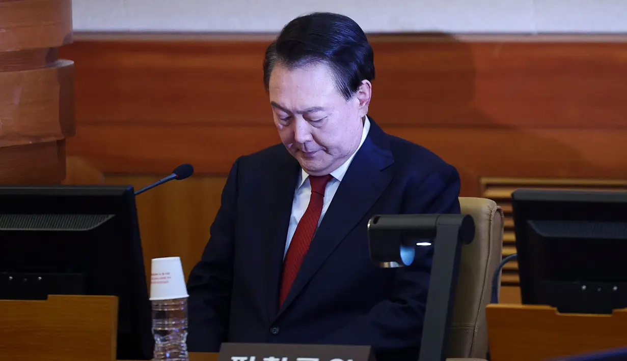 Yoon Suk Yeol juga berpotensi menghadapi tuduhan pemberontakan terkait dengan deklarasi darurat militer pada 3 Desember 2024 lalu. (Kim Hong-Ji/POOL/AFP)