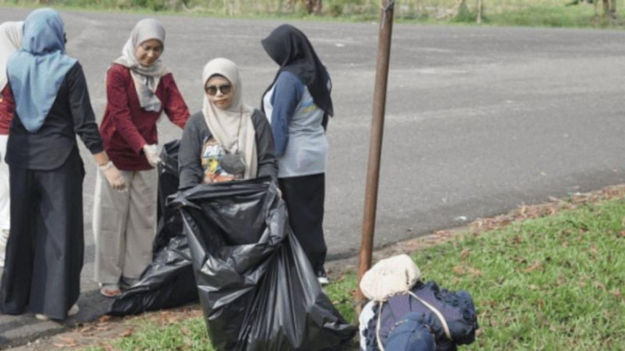 Pemkab Bangka Tengah Soroti Kontribusi Pengelolaan Sampah dan GRK terhadap Perubahan Iklim