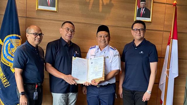 Maskapai kargo berjadwal terbaru Raindo United Services (Raindo) telah resmi menerima Sertifikat Operator Penerbangan (Air Operator Certificate) AOC-075