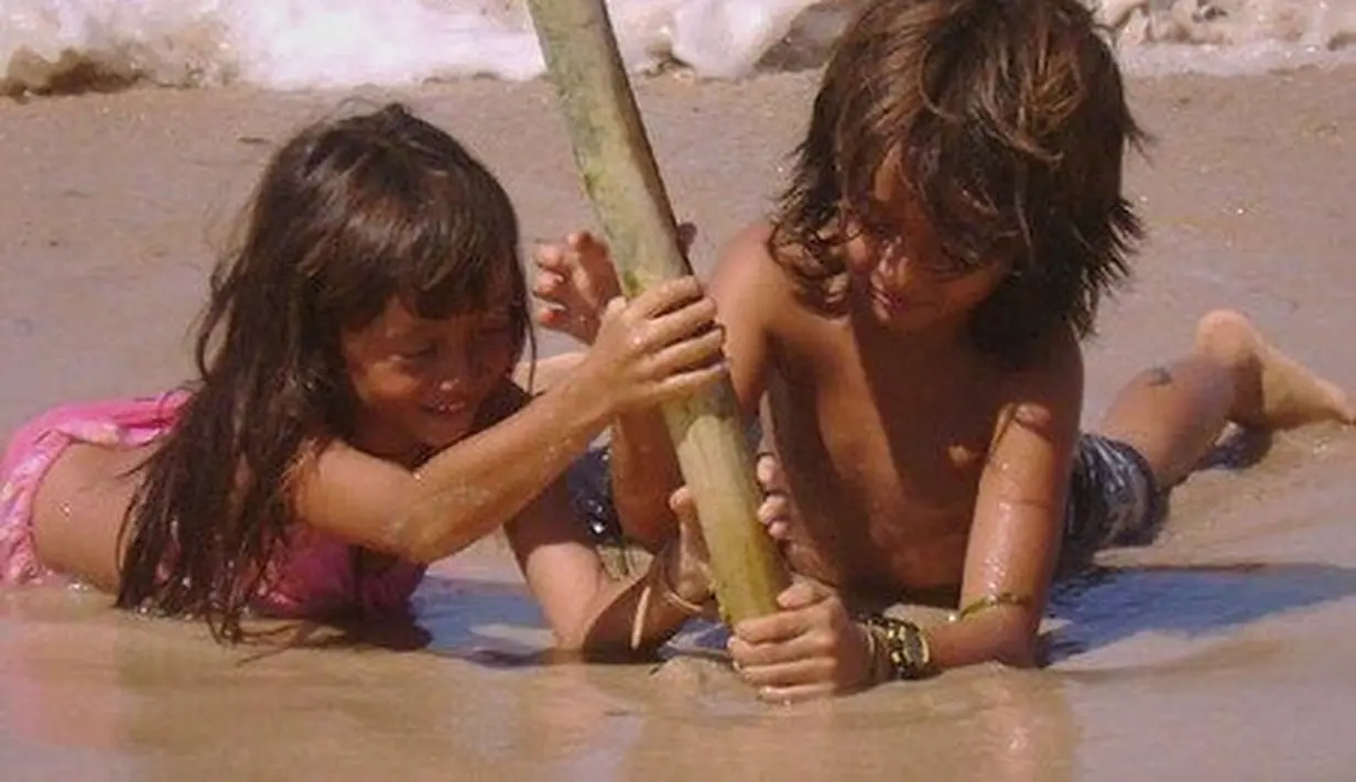 Masa kecil Megan Domani dan Bryan Domani (Instagram/megandomani1410)