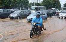 Jakarta Belum Kering: 80 RT Tergenang, 3 Ruas Jalan Lumpuh, 12 KK Mengungsi