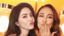 Luna Maya kembali mencuri perhatian dalam acara eksklusif Bvlgari Jewelry yang diadakan di Bangkok, Thailand. [@lunamaya].