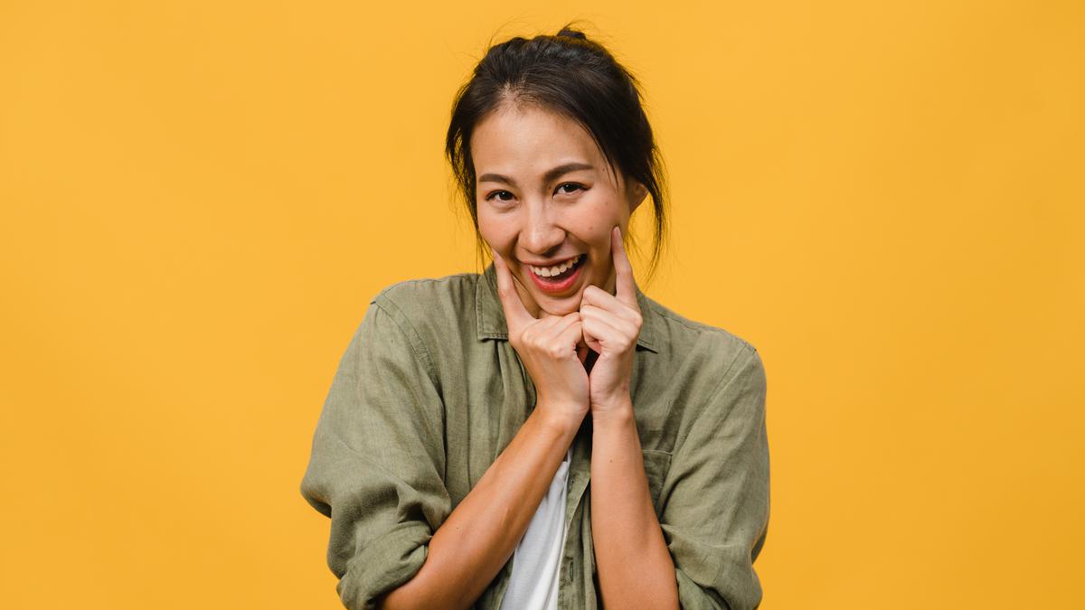 Kebiasaan Ini Bisa Membuat Smile Line Semakin Tampak Jelas