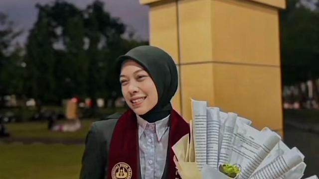 Siska Afrina, mahasiswa Universitas Negeri Padang yang menjadi korban erupsi Gunung Marapi