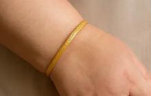 Implementasi Gelang 1-2 Gram di Tangan Berisi, Jadi Cantik atau Terlalu Mini?