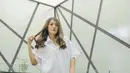 Sehari-harinya, bintang film Koala Kumal ini kerap tampil dalam berbagai warna pastel. Ia pun selalu nampak stylish dan memesona. (Liputan6.com/IG/anissaaziza)