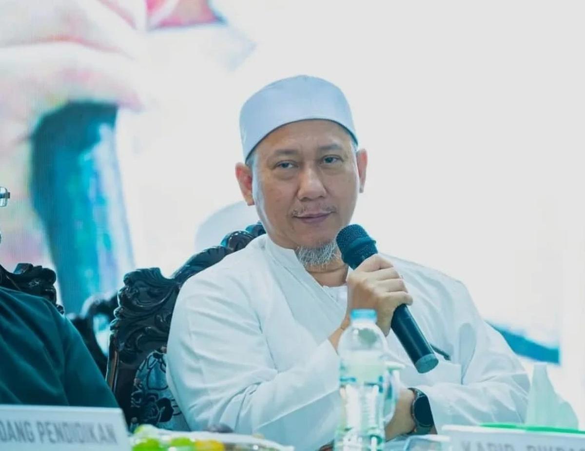 Pengasuh Pondok Pesantren Al-Ishlahiyah, Kediri, KH Muhibul Aman
