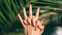 Kenali Perbedaan Nail Art dan Fake Nails, Tren Manikur Populer Bikin Kuku Semakin Cantik