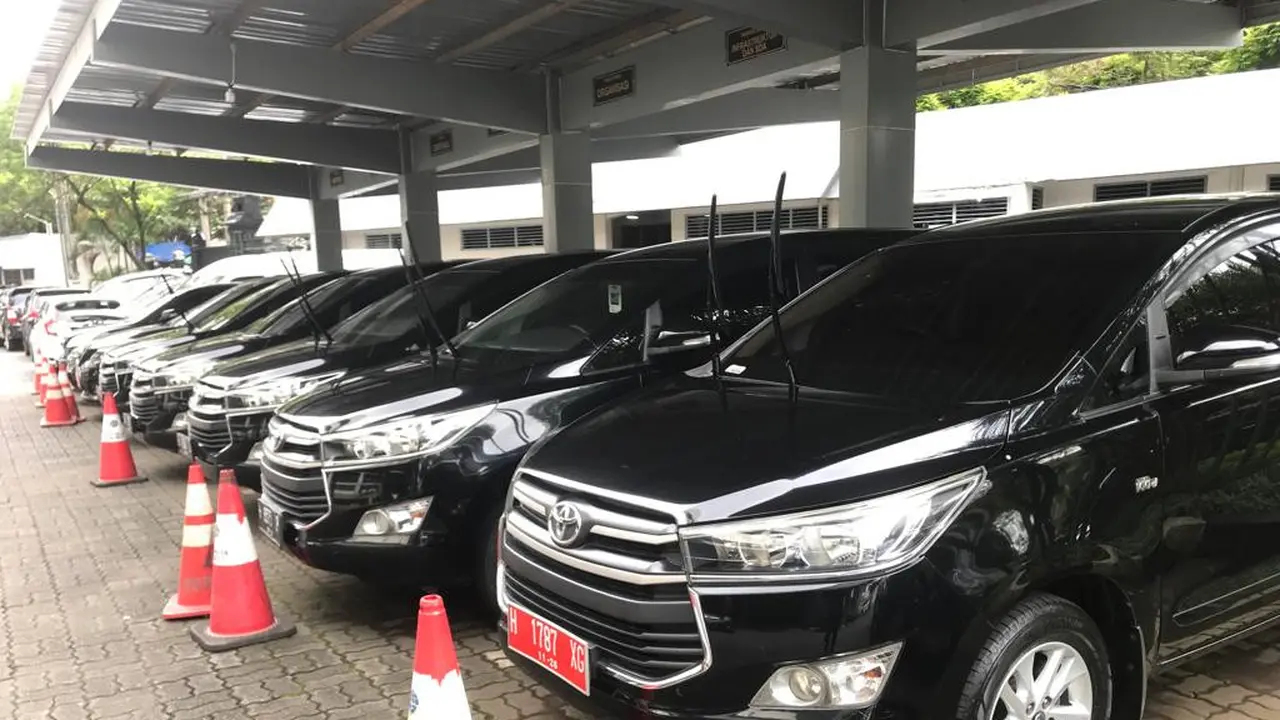 Ilustrasi Foto Mobil Dinas di Lingkungan Pemprov Jateng
