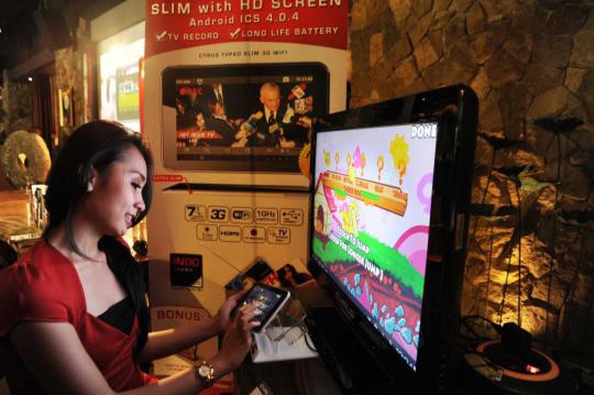 Telkomsel luncurkan tablet Cyrus TVPad Slim 3G Wifi