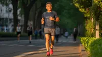 Apakah Jalan Kaki Termasuk Olahraga? Ini Penjelasan Ahli dan Faktanya
