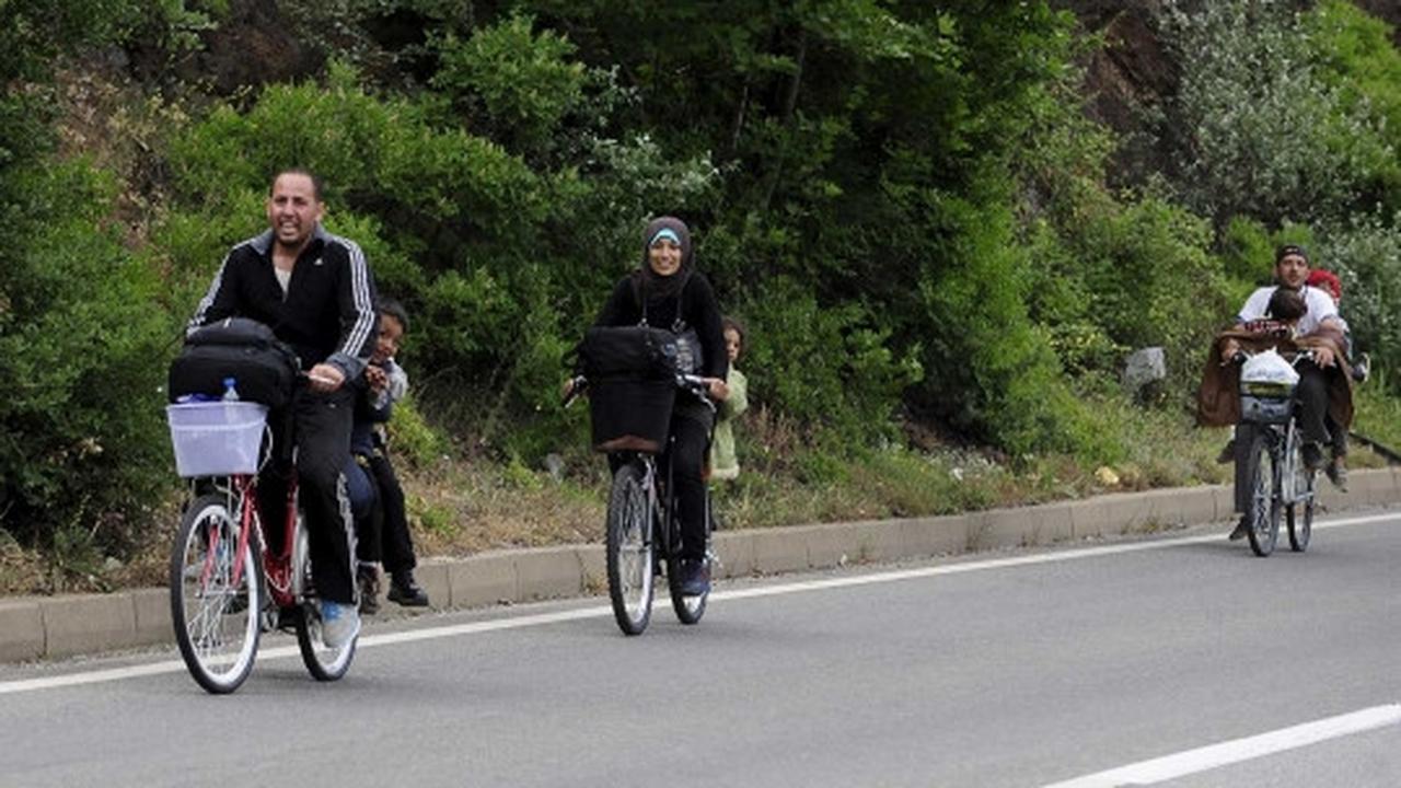 Cari pelindungan, para imigran Suriah rela gowes sepeda ribuan Km