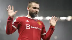 Meski rekor clean sheetnya tak bagus, Luke Shaw telah menjalankan tugas sebagai bek kiri MU dengan baik. Tak hanya sebagai pemain bertahan, ia juga sukses melesatkan tiga assist dalam 20 penampilannya di semua kompetisi musim ini. (AFP/Olis Scarff)