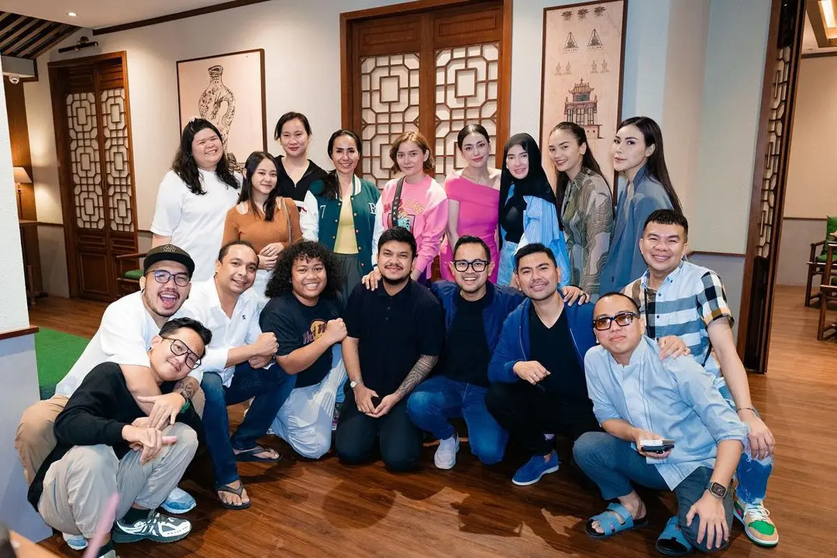 Potret Celine Evangelista Dapat Kejutan Ulang Tahun dari Para Sahabat, Genap Berusia 32 Tahun