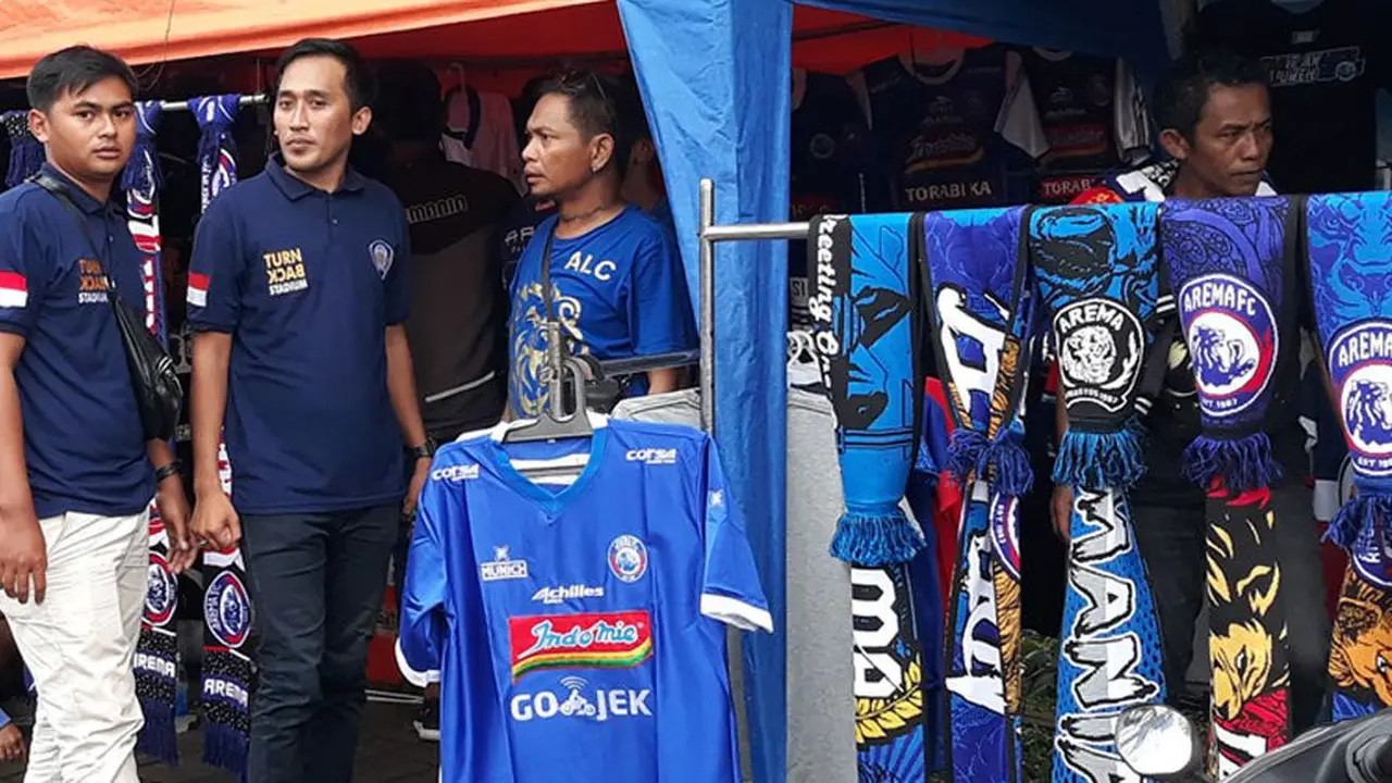 Pedagang Kaki Lima di Stadion Kanjuruhan