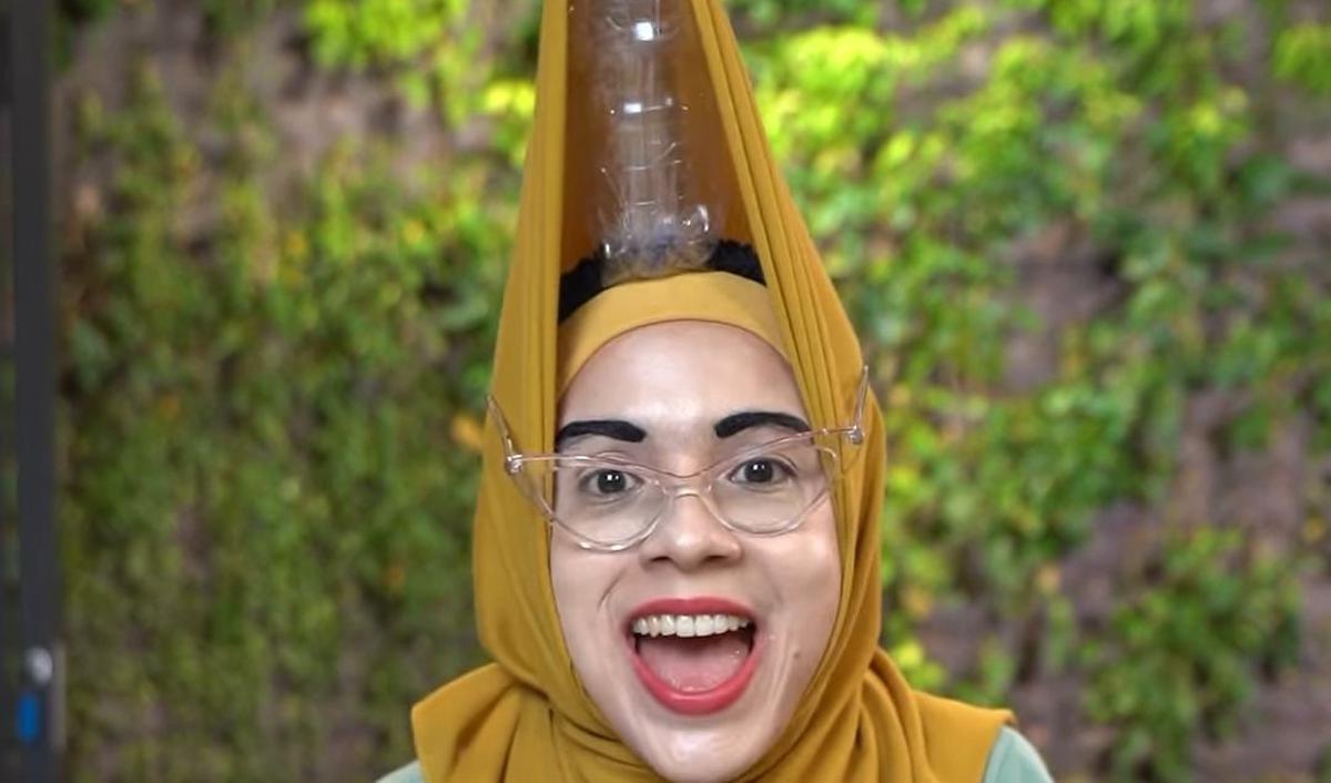Tak hanya Maia sejumlah seleb lain pun ikut mengomentari penampilan Nycta Gina. Mereka dibuat tertawa melihat penampilan Nycta Gina.<br>