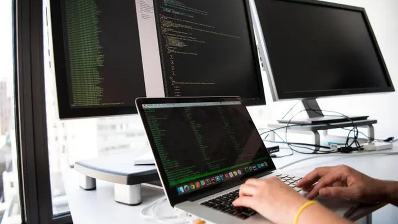 Ciri-ciri Komputer Kena Hack Virus Ransomware, Pernah Bobol Pusat Data Nasional