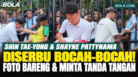 Momen Haru Bocah-Bocah Bertemu Shin Tae-yong dan Shayne Pattynama, Minta Foto hingga Tanda Tangan